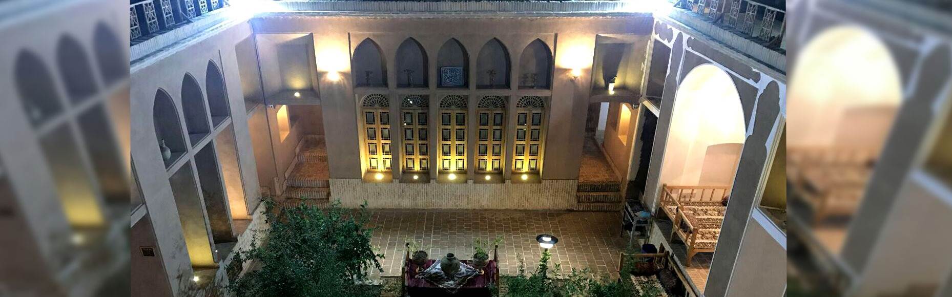 اقامتگاه بوم گردی شعر باف یزد